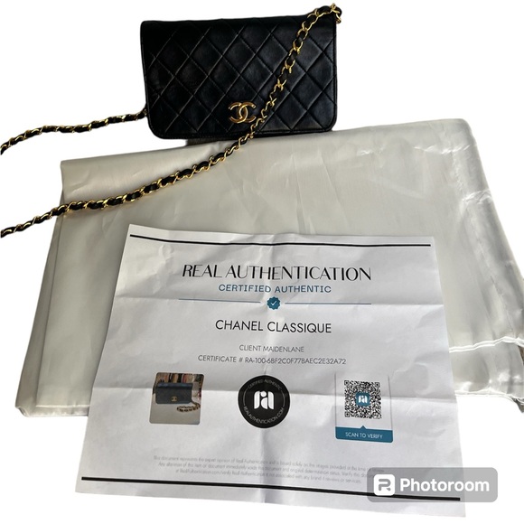 Authentic Chanel Classique on chain EUC - Picture 8 of 8